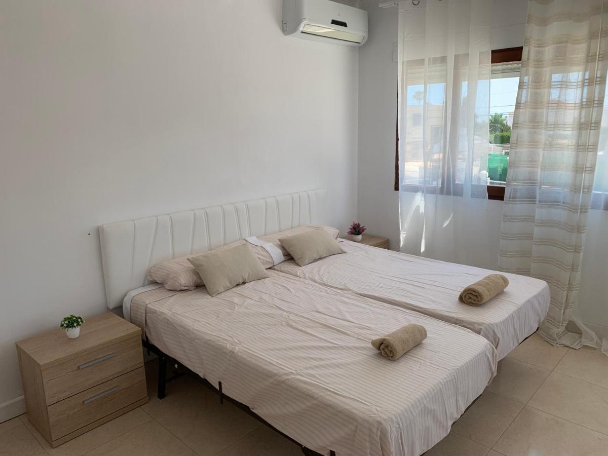 Alojamento de Acomodação e Pequeno-almoço Casa Pinos Playa